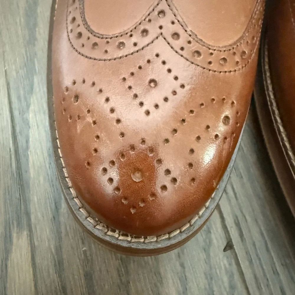 Johnston & Murphy SUTTON WINGTIP  OXFORD Size 9